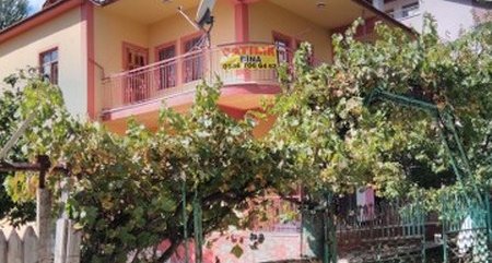 Antalya Kaş gömbe yaylası Merkezinde Satılık Müstail ev